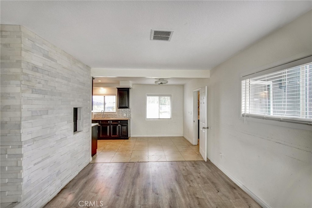 2424 Central Avenue Riverside, CA 92506 - Photo 12 of 44