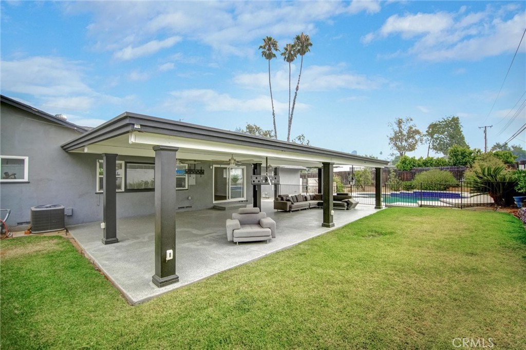 2424 Central Avenue Riverside, CA 92506 - Photo 38 of 44