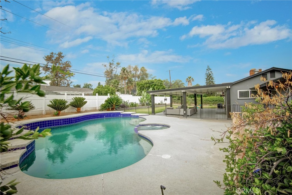 2424 Central Avenue Riverside, CA 92506 - Photo 42 of 44