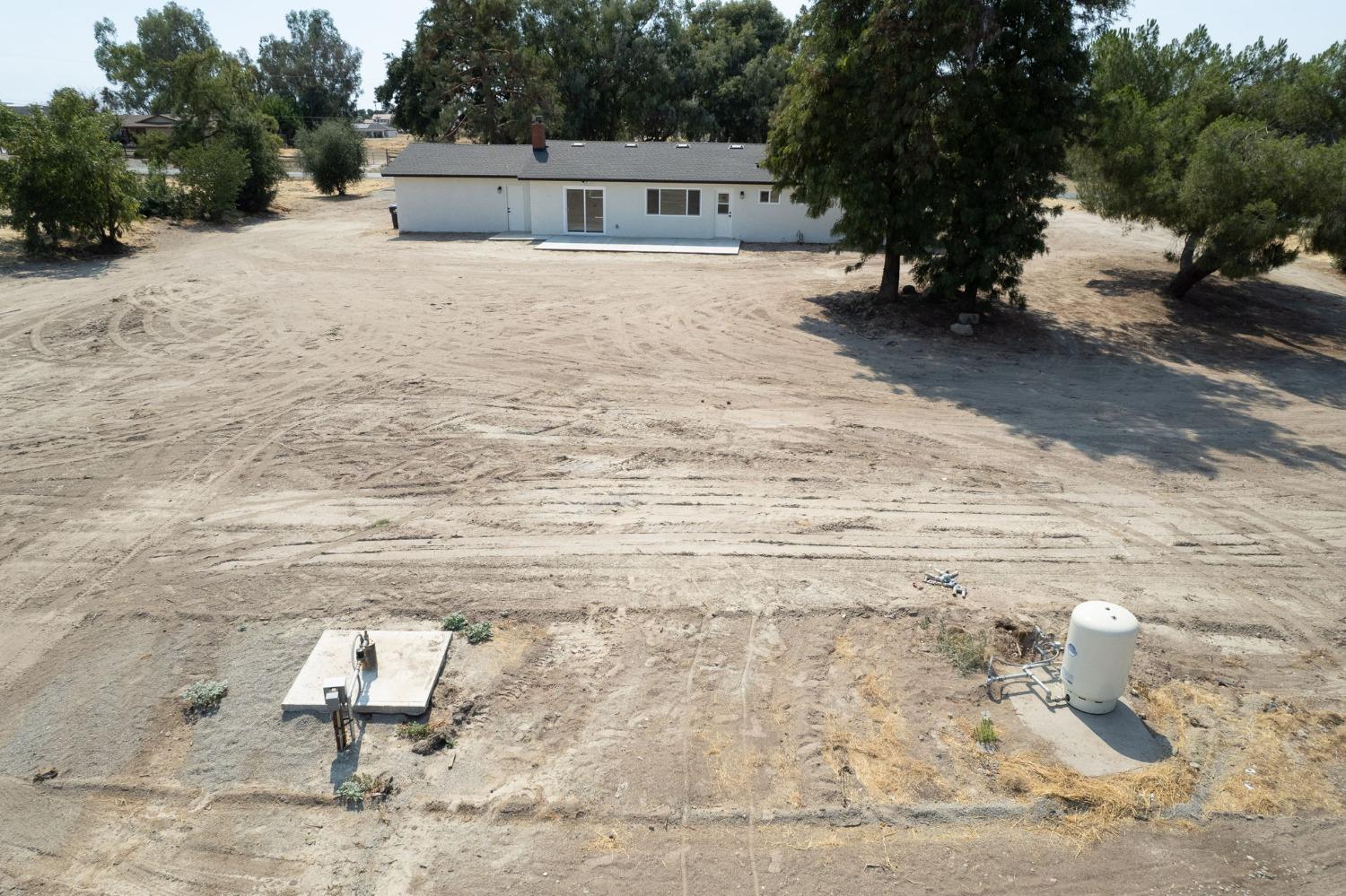16715 Monreal Road Madera, CA 93636 - Photo 30 of 39 a view of back yard of the house