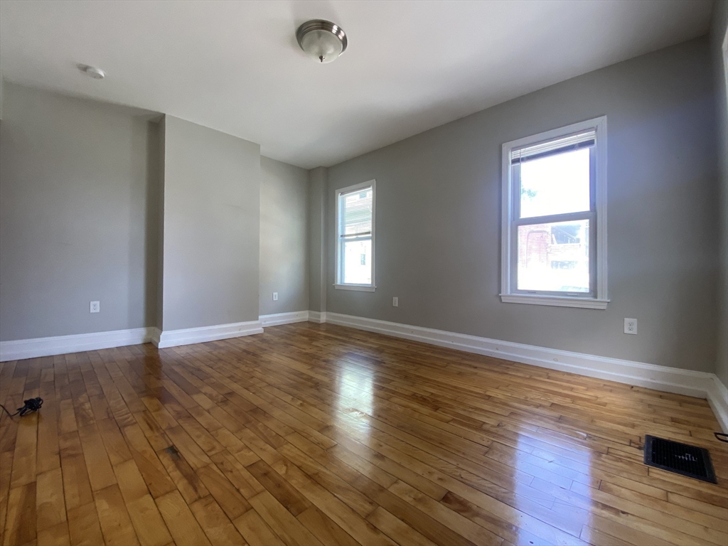 10 Howell Court, Unit 1 Chelsea, MA 02150 - Photo 25 of 31