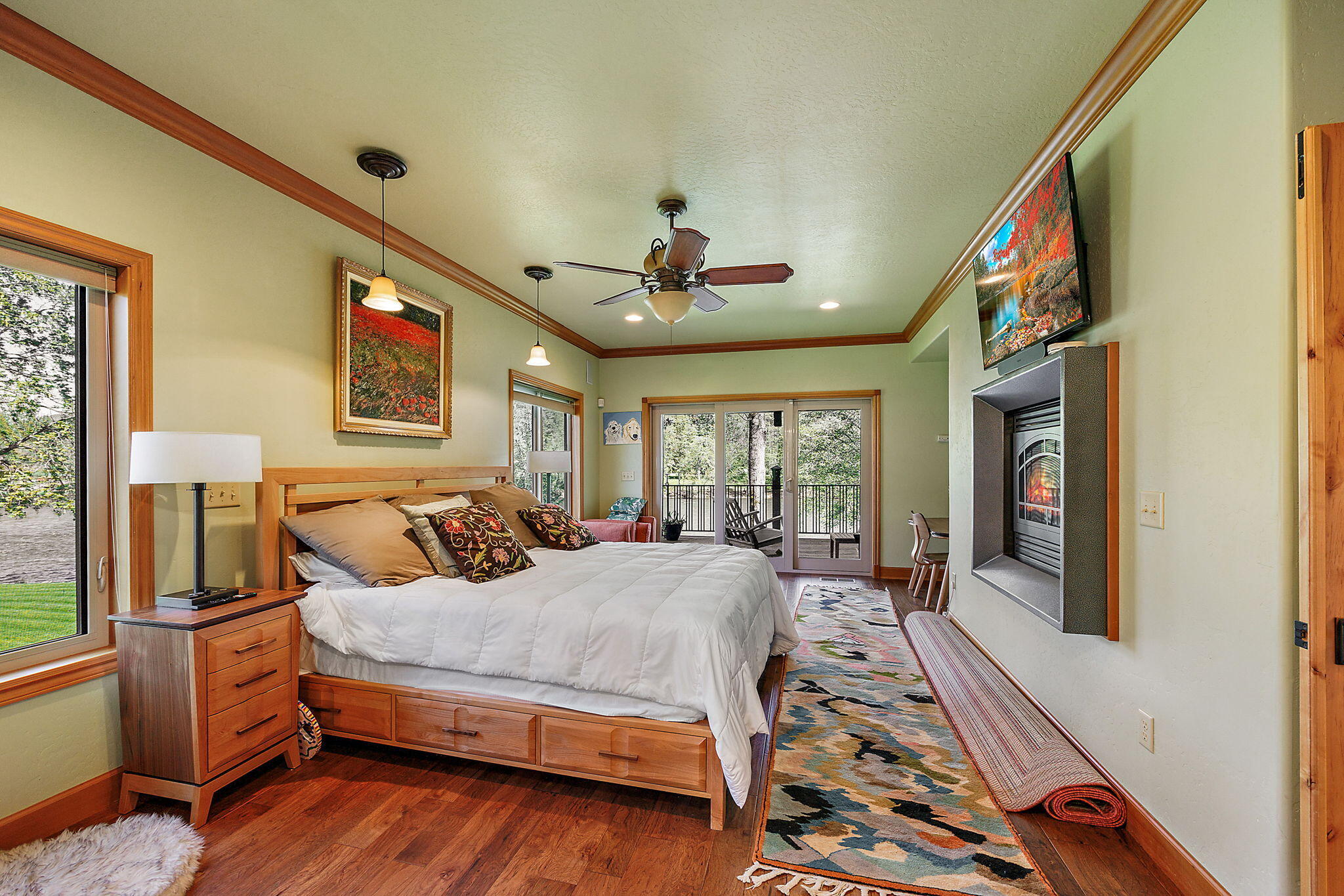 343 Rene Drive Shady Cove, OR 97539 - Photo 24 of 152 Primary Suite