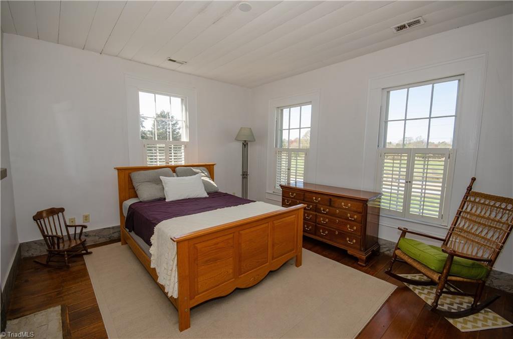 1106 Skeet Club Road High Point, NC 27265 - Photo 17 of 30 Gallery Image 17