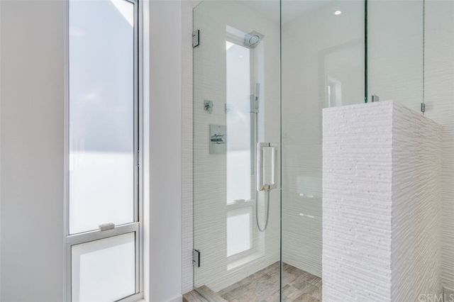 $3,425,000 | 1130 Santiago Drive, Newport Beach, CA 92660