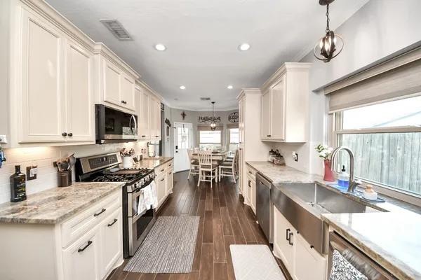 $430,000 | 4502 Sienna Heights Court, Pasadena, TX 77505
