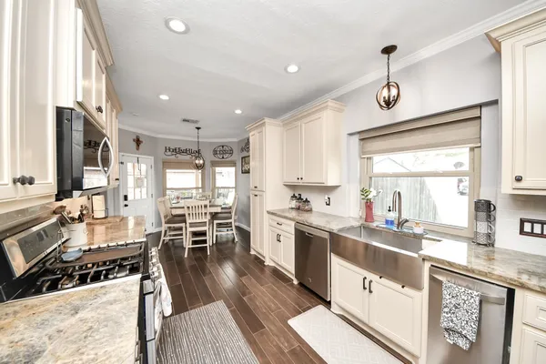 $430,000 | 4502 Sienna Heights Court, Pasadena, TX 77505