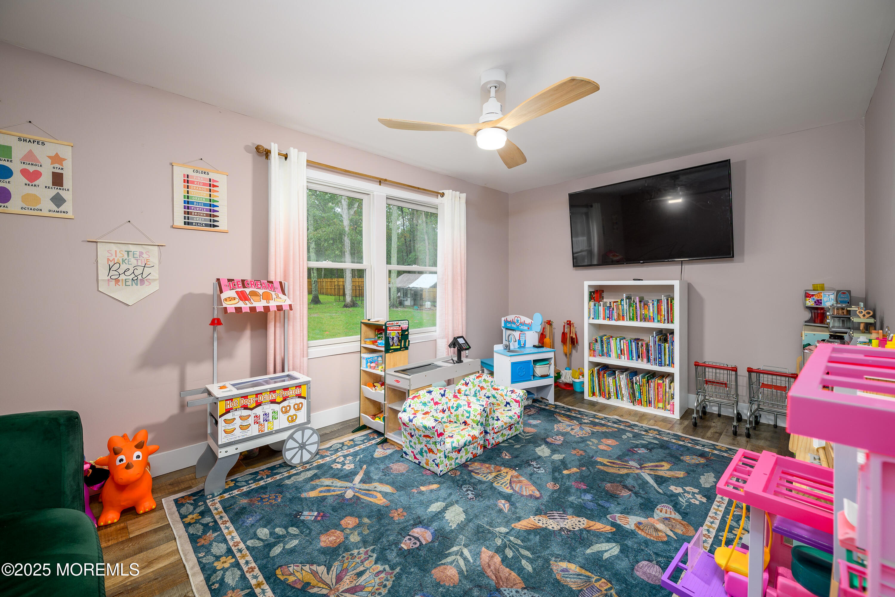 453 Stage Road Little Egg Harbor, NJ 08087 - Photo 19 of 52 a living room with furniture and a flat screen tv