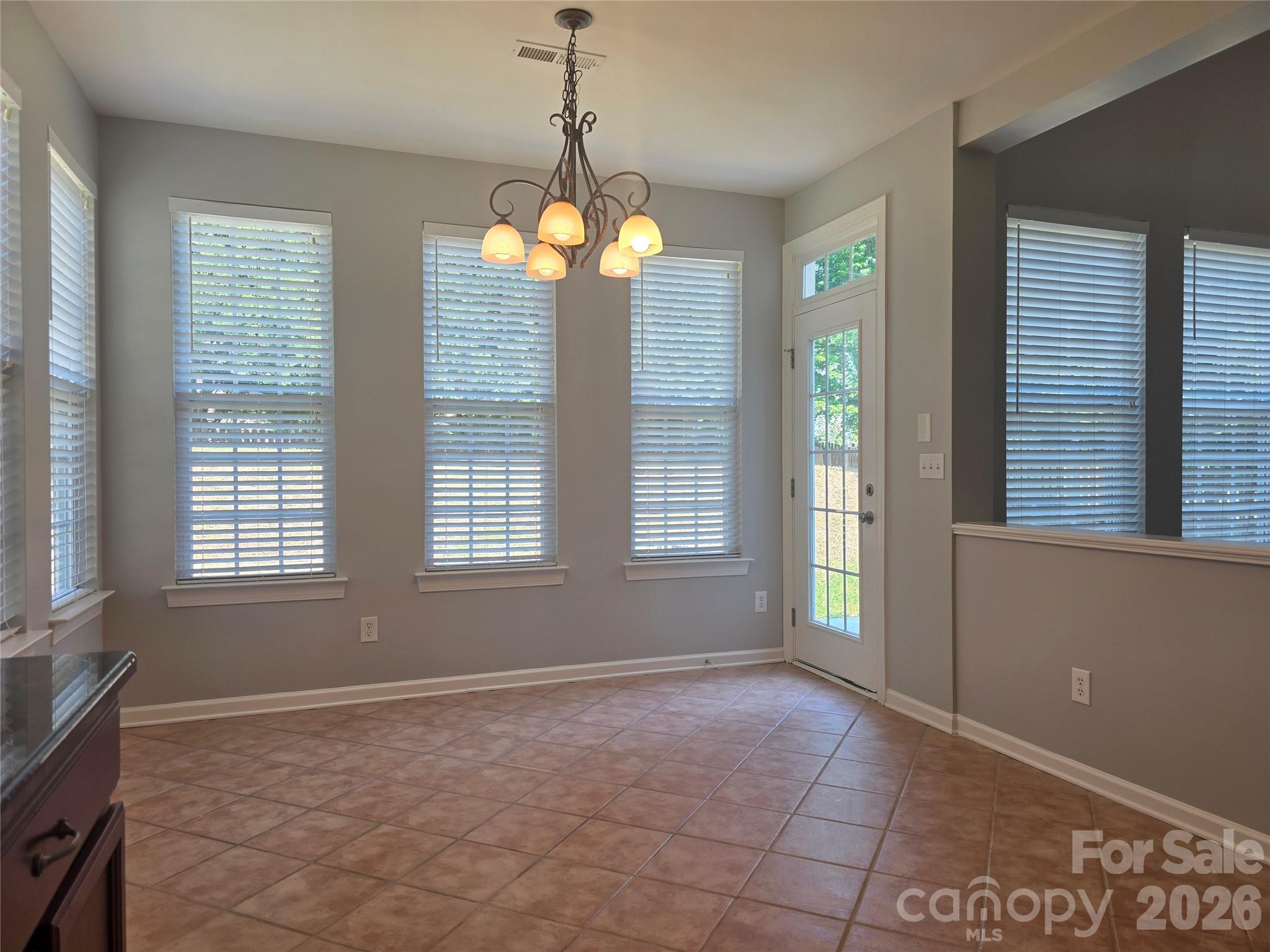 10415 Newbridge Road Charlotte, NC 28278 - Photo 9 of 29 Gallery Image 9