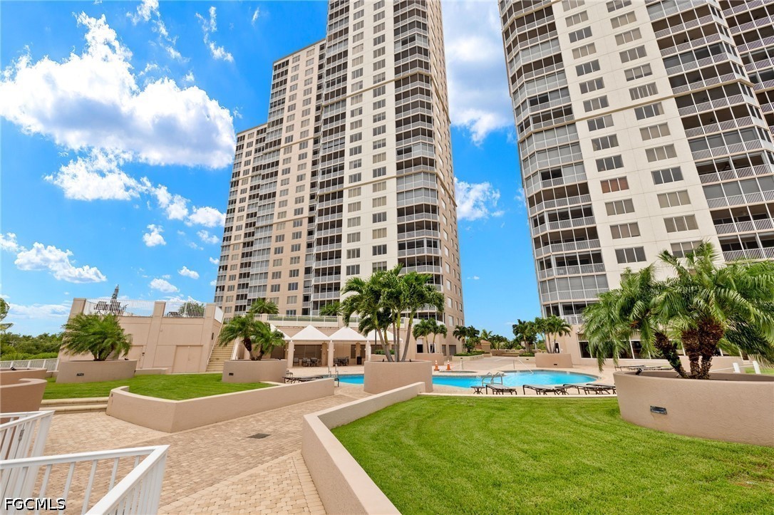 2090 West First Street, Unit 810 Fort Myers, FL 33901 - Photo 30 of 39