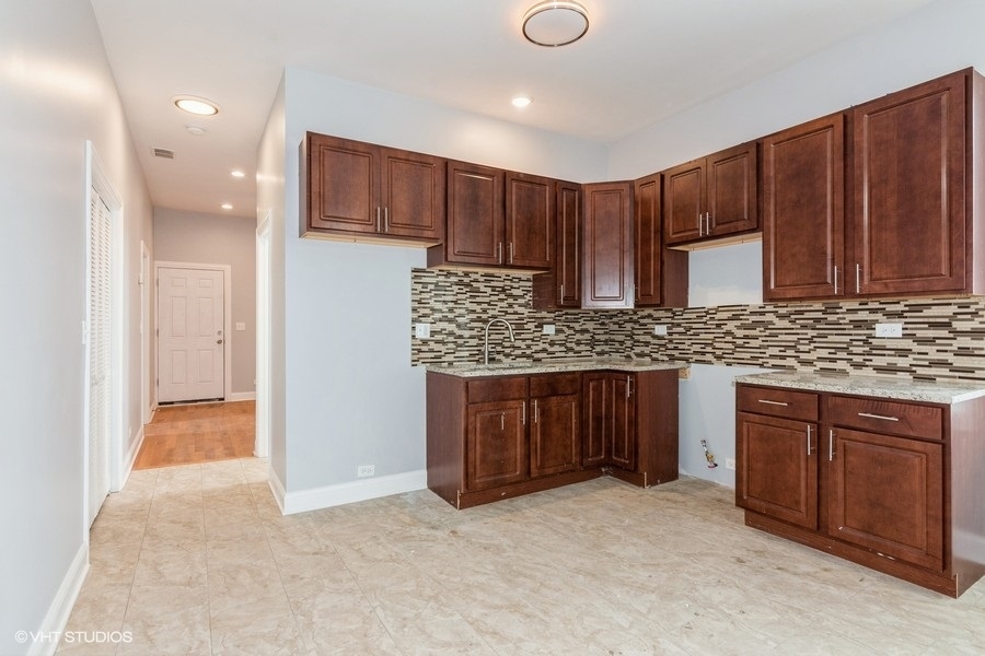 1509 South Ridgeway Avenue Chicago, IL 60623 - Photo 7 of 27 Gallery Image 7