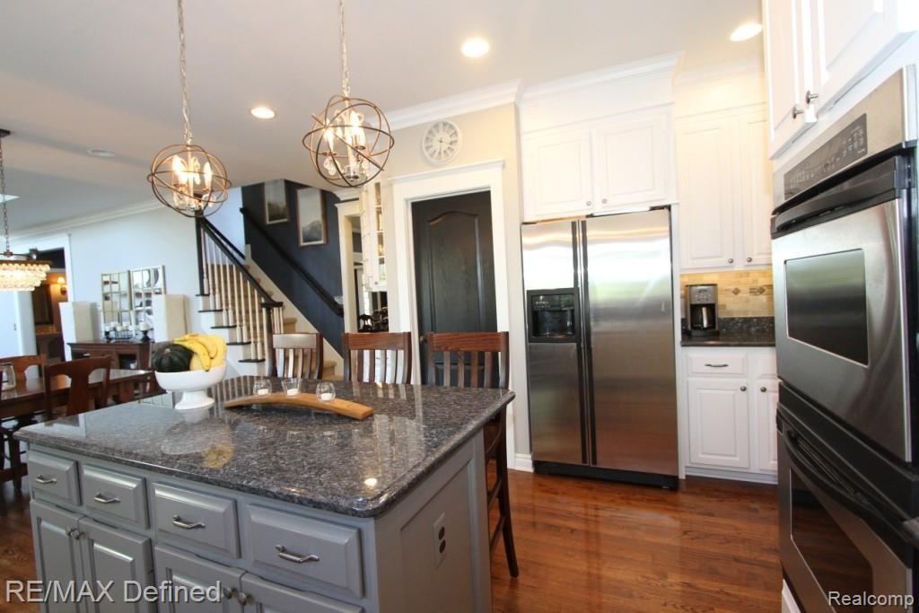 1197 Terra Lane Rochester, MI 48306 - Photo 14 of 37 IMG_2019.JPG