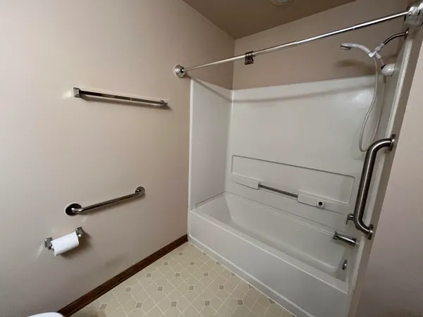 $1,595 | 280 South Lar-Ann Street, Belgium, WI 53004