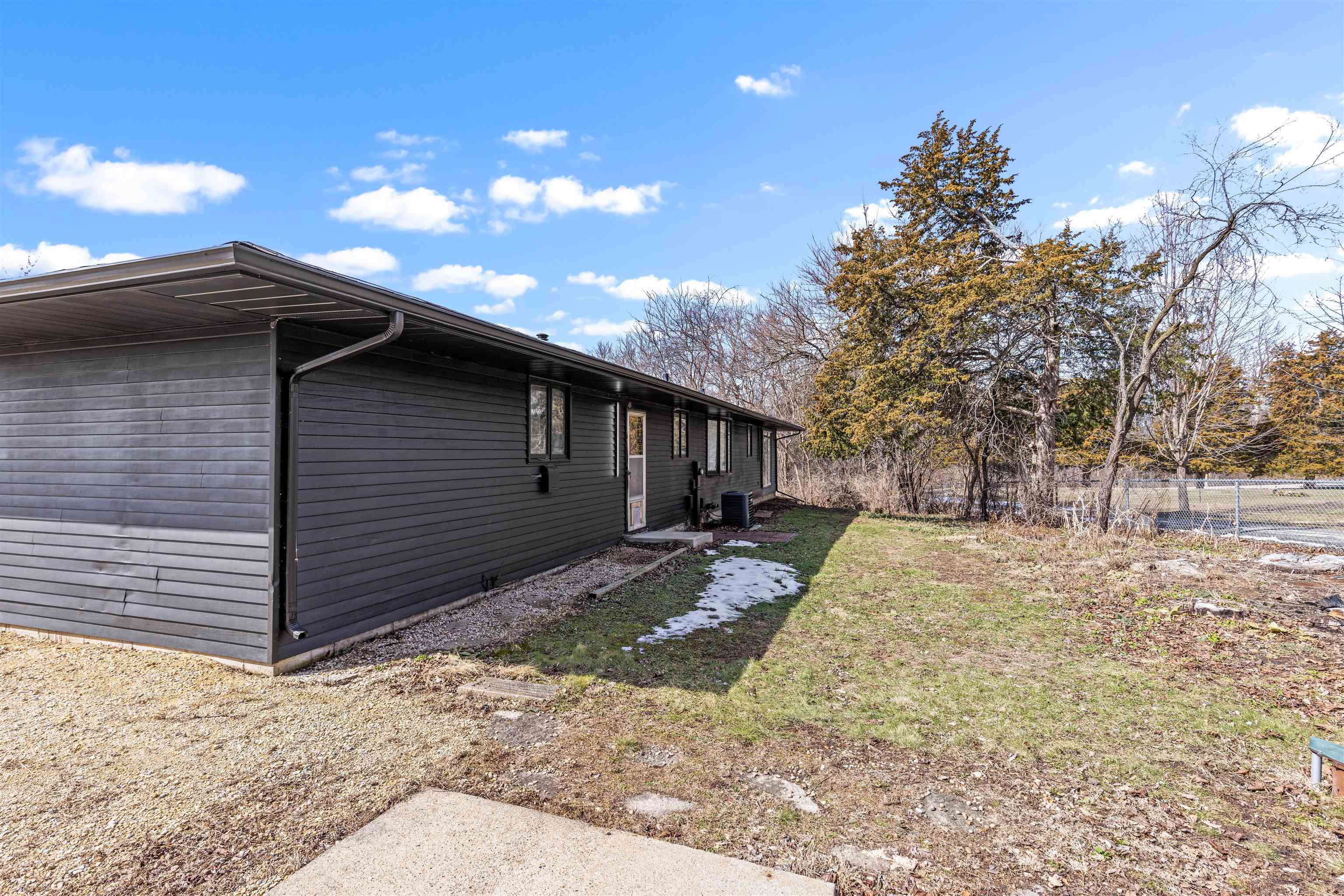 7010 Prairie Hill Road South Beloit, IL 61080 - Photo 19 of 21
