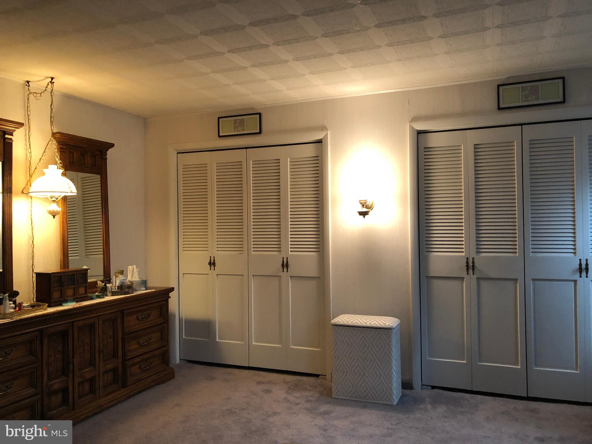 3648 Salina Road Philadelphia, PA 19154 - Photo 22 of 36 2 Double Closets
