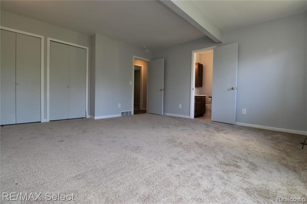 3231 West Hill Road Flint, MI 48507 - Photo 24 of 34
