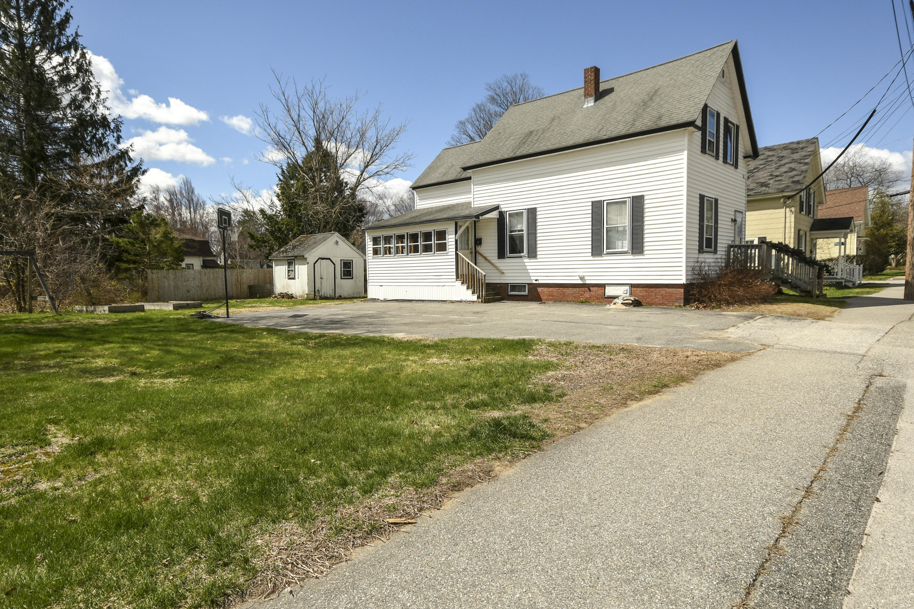 40 East Valentine Street Westbrook, ME 04092 - Photo 1 of 20 1DSC_8962