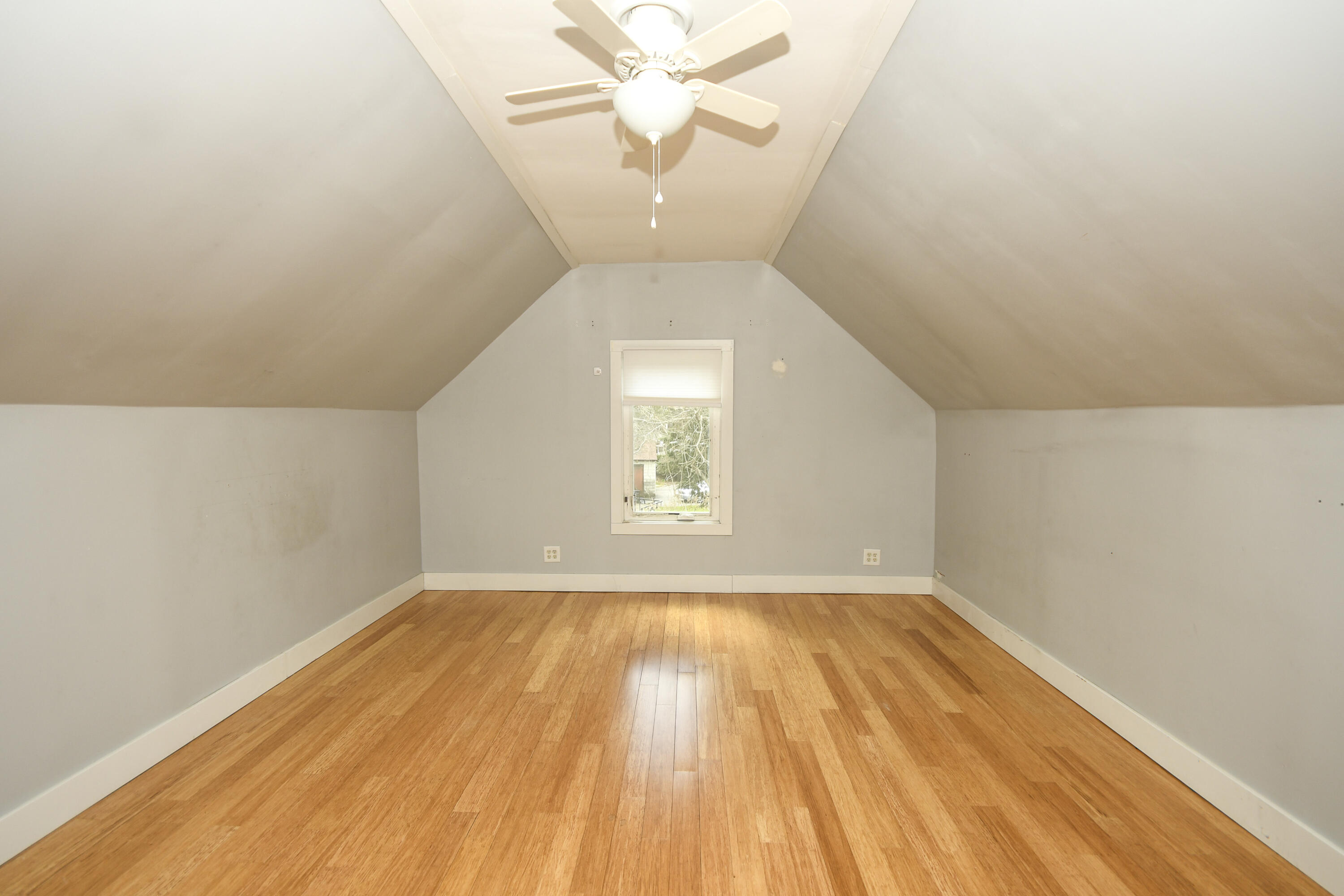 40 East Valentine Street Westbrook, ME 04092 - Photo 19 of 20 22DSC_8987