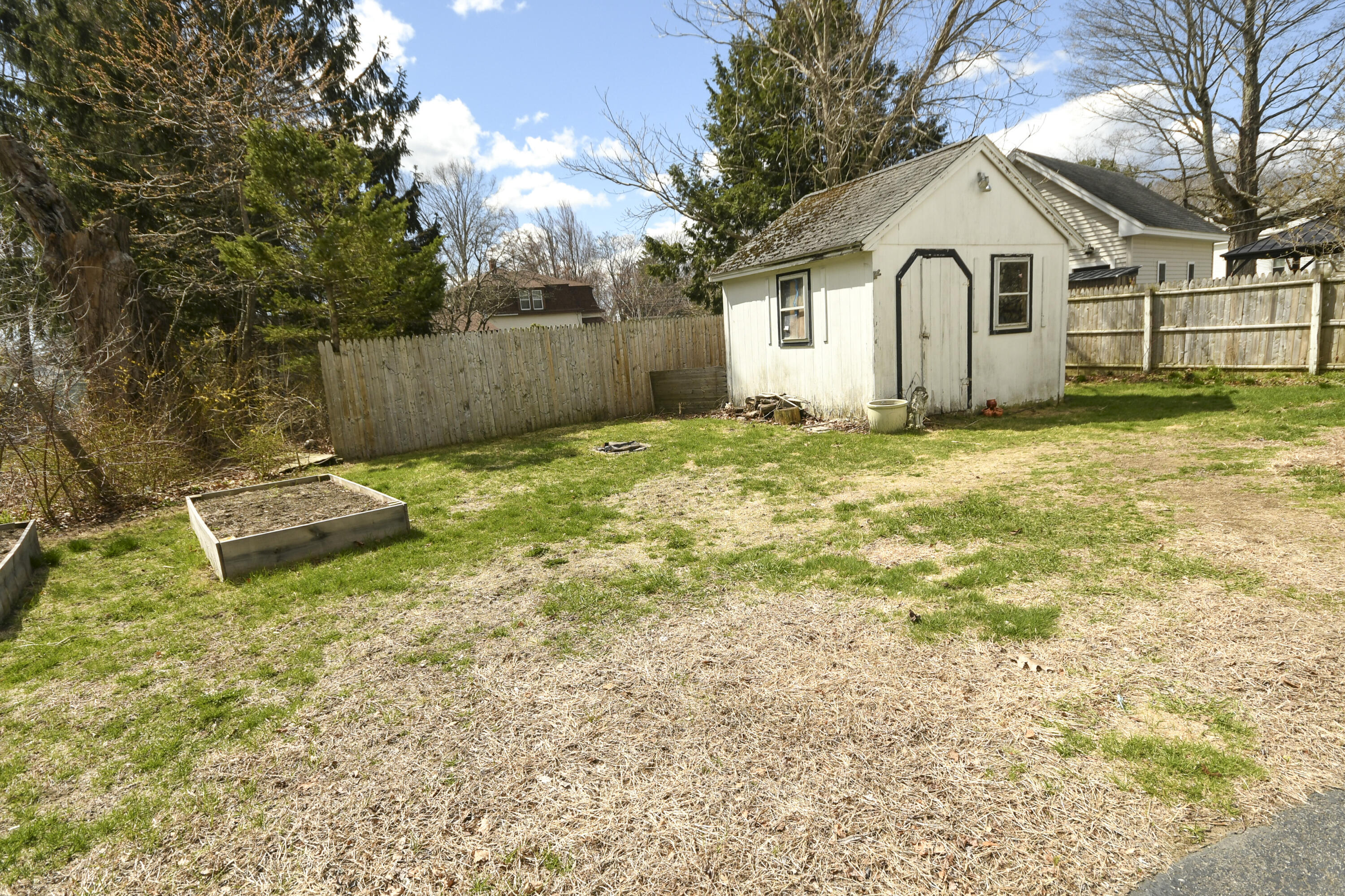 40 East Valentine Street Westbrook, ME 04092 - Photo 5 of 20 2