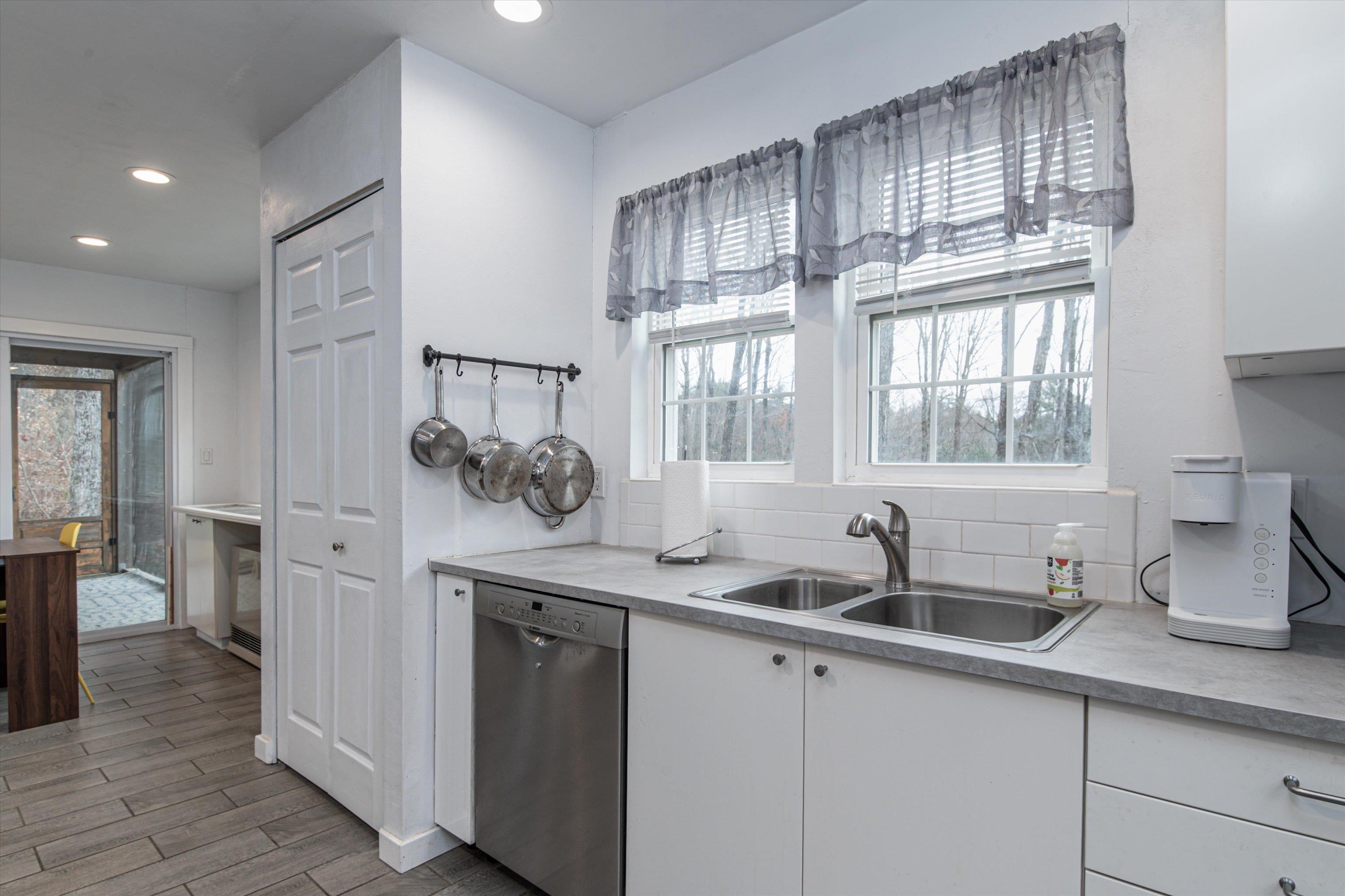 223 Eureka Road Springfield, VT 05156 - Photo 5 of 34