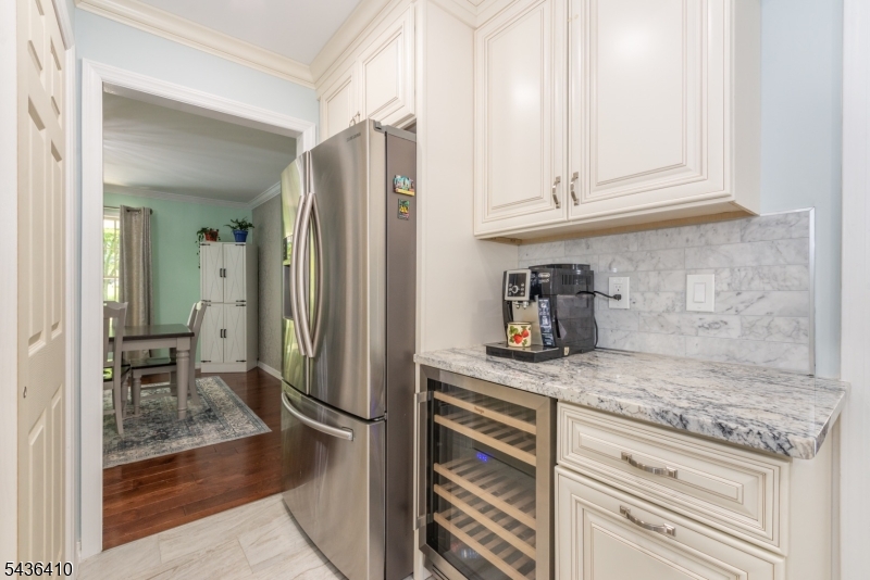 13 Briarwood Road Long Valley, NJ 07853 - Photo 7 of 30