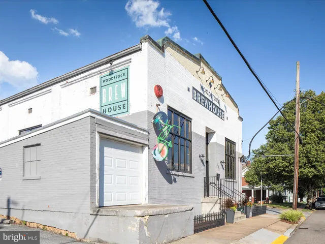 $484,000 | 239 North Church Street, Woodstock, VA 22664