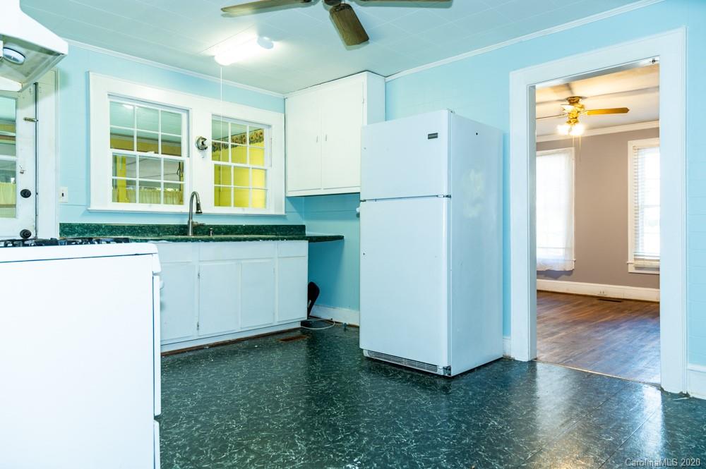 318 Eddleman Road Kannapolis, NC 28083 - Photo 6 of 20 Gallery Image 6