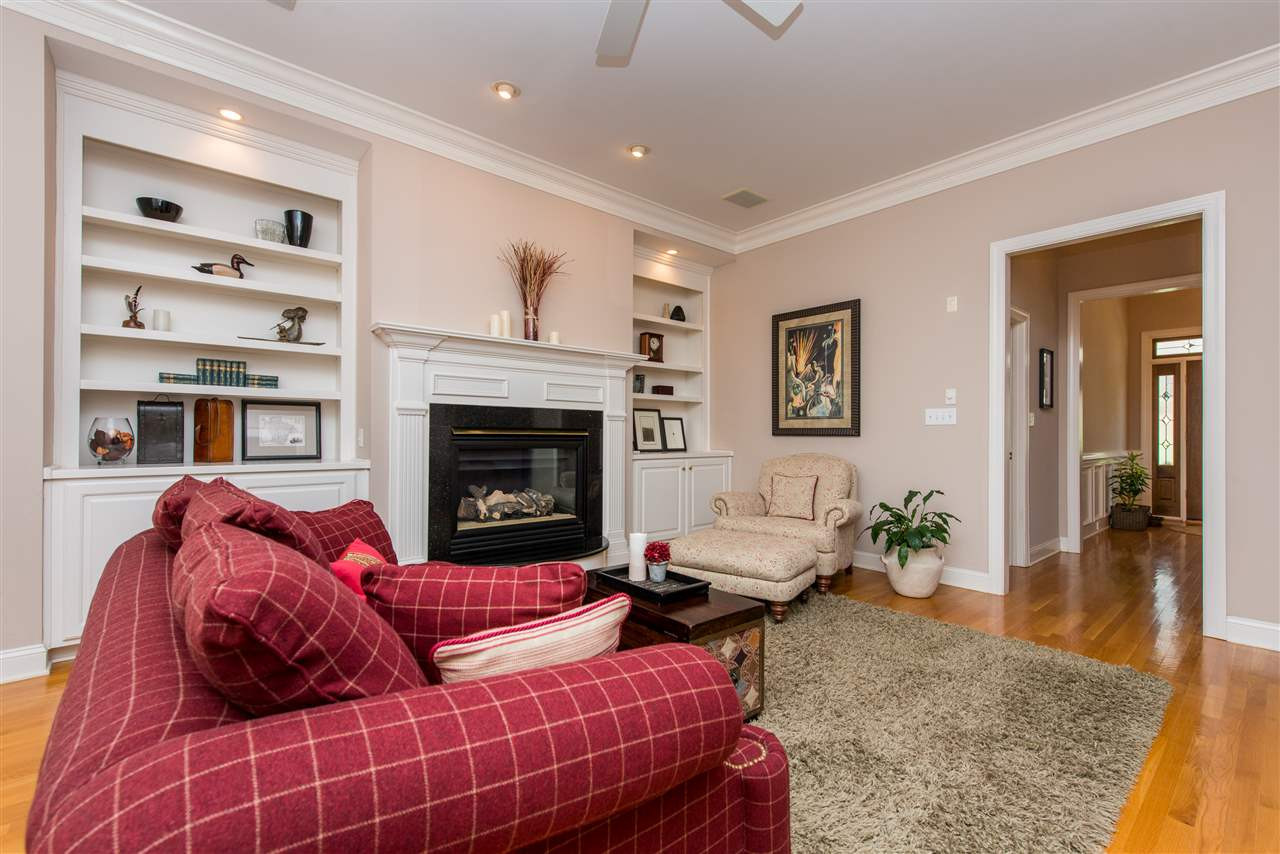 4624 Cresta Drive Raleigh, NC 27603 - Photo 10 of 25 Family Room