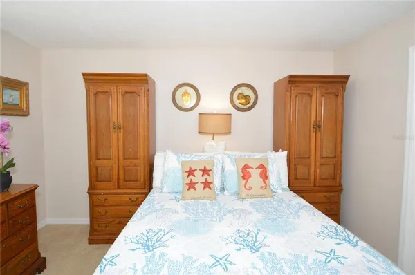$2,500 | 213 Sea Horse Drive Southeast, Unit B, St. Petersburg, FL 33705