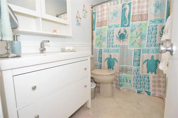 $2,500 | 213 Sea Horse Drive Southeast, Unit B, St. Petersburg, FL 33705