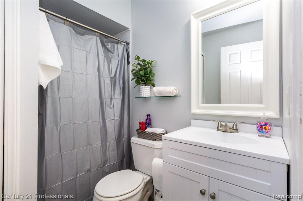 2788 Ranieri Drive Troy, MI 48085 - Photo 25 of 39