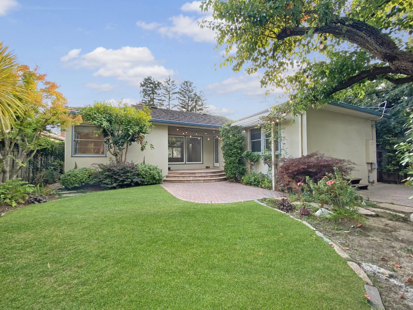 569 Alhambra Road San Mateo, CA 94402 - Photo 30 of 30 a front view of a house with garden