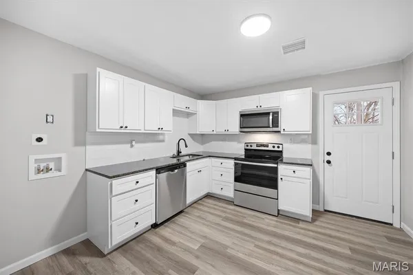 $74,000 | 1110 St Marcella Drive, Cahokia, IL 62206