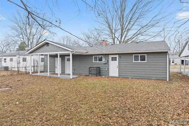 $97,500 | 1110 St Marcella Drive, Cahokia, IL 62206