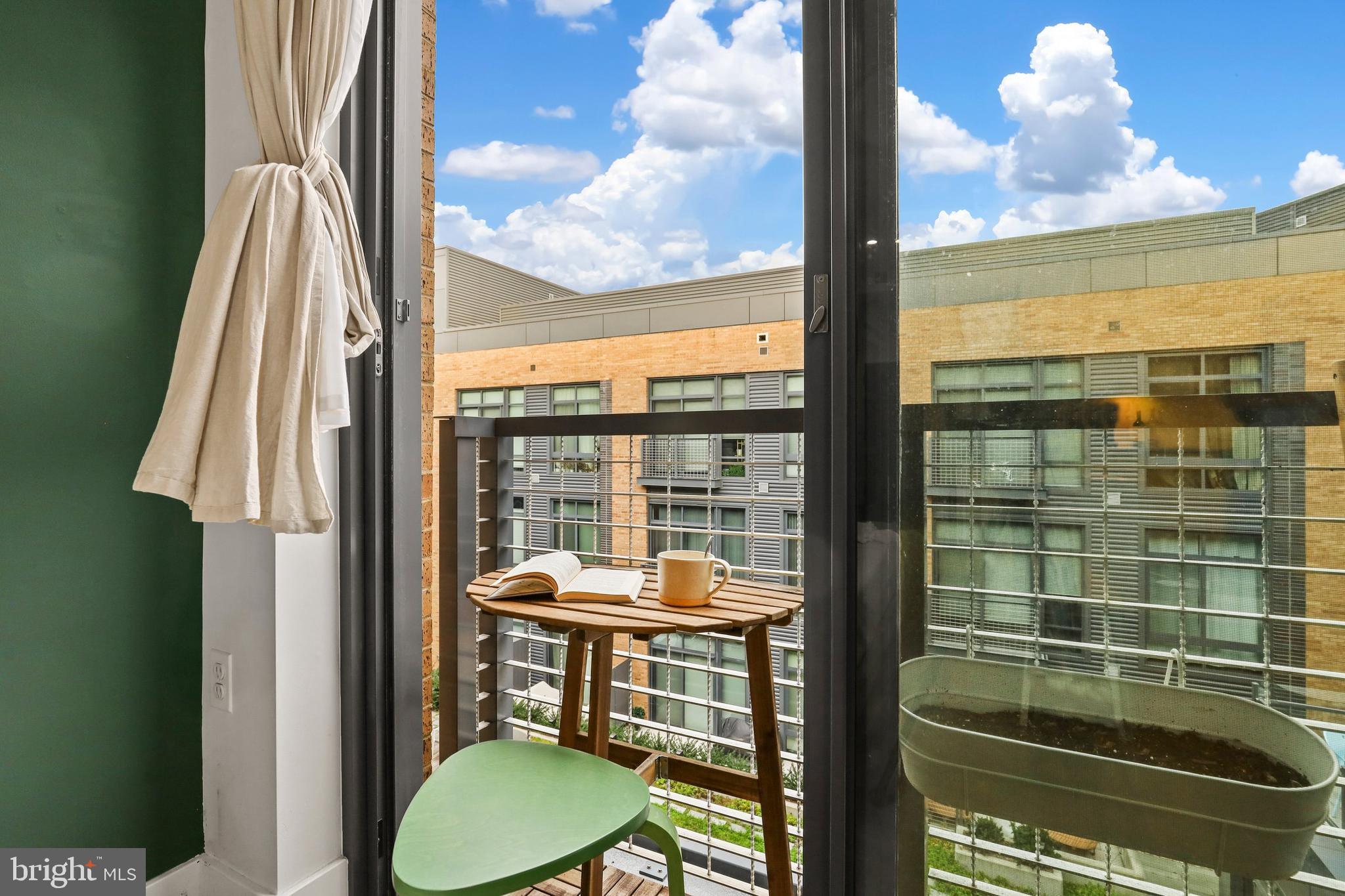 525 Water Street Southwest, Unit 407 Washington, DC 20024 - Photo 17 of 44