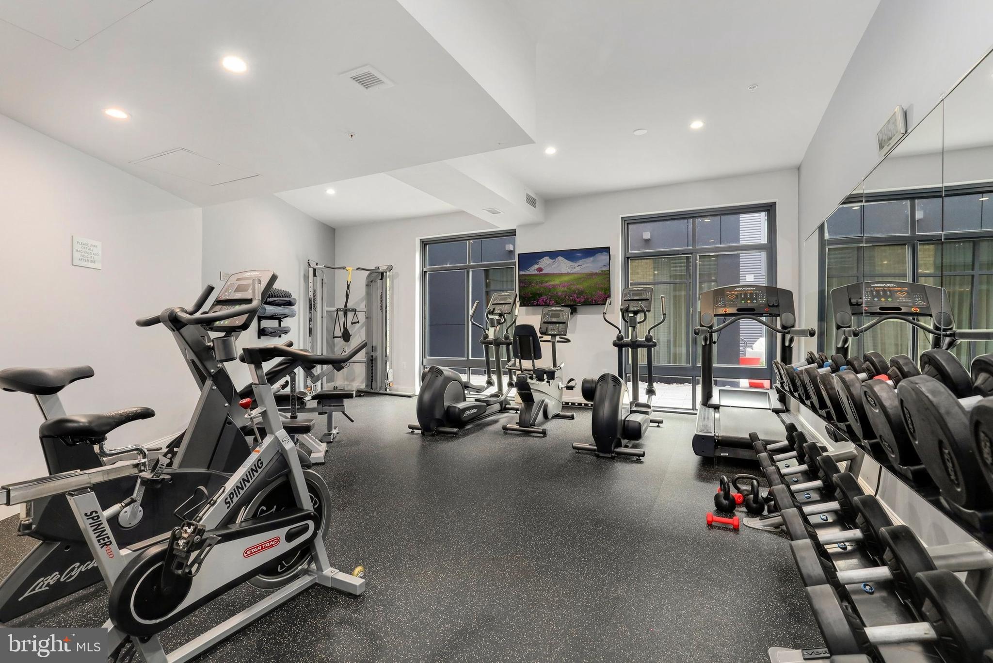 525 Water Street Southwest, Unit 407 Washington, DC 20024 - Photo 27 of 44