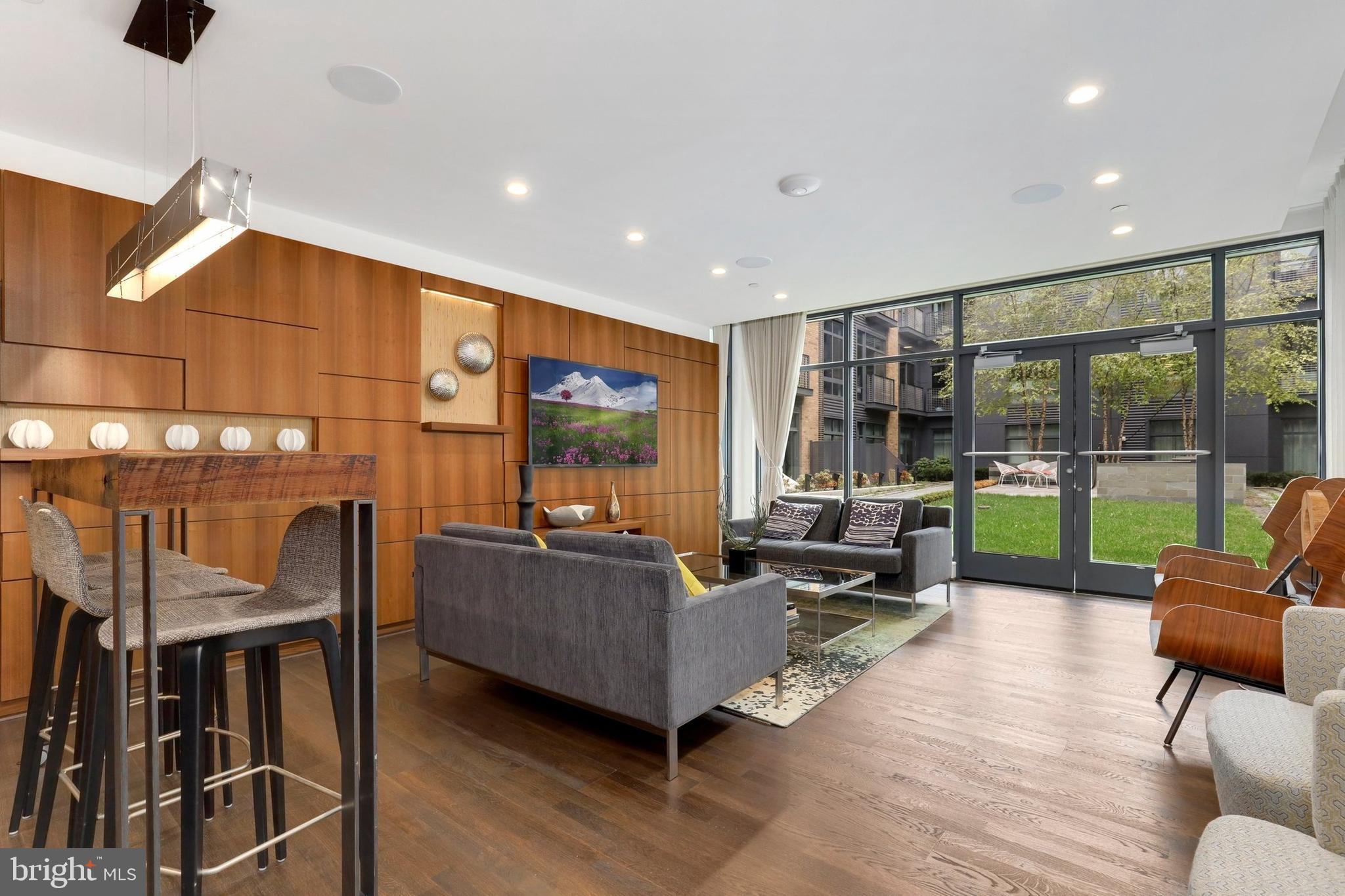 525 Water Street Southwest, Unit 407 Washington, DC 20024 - Photo 29 of 44