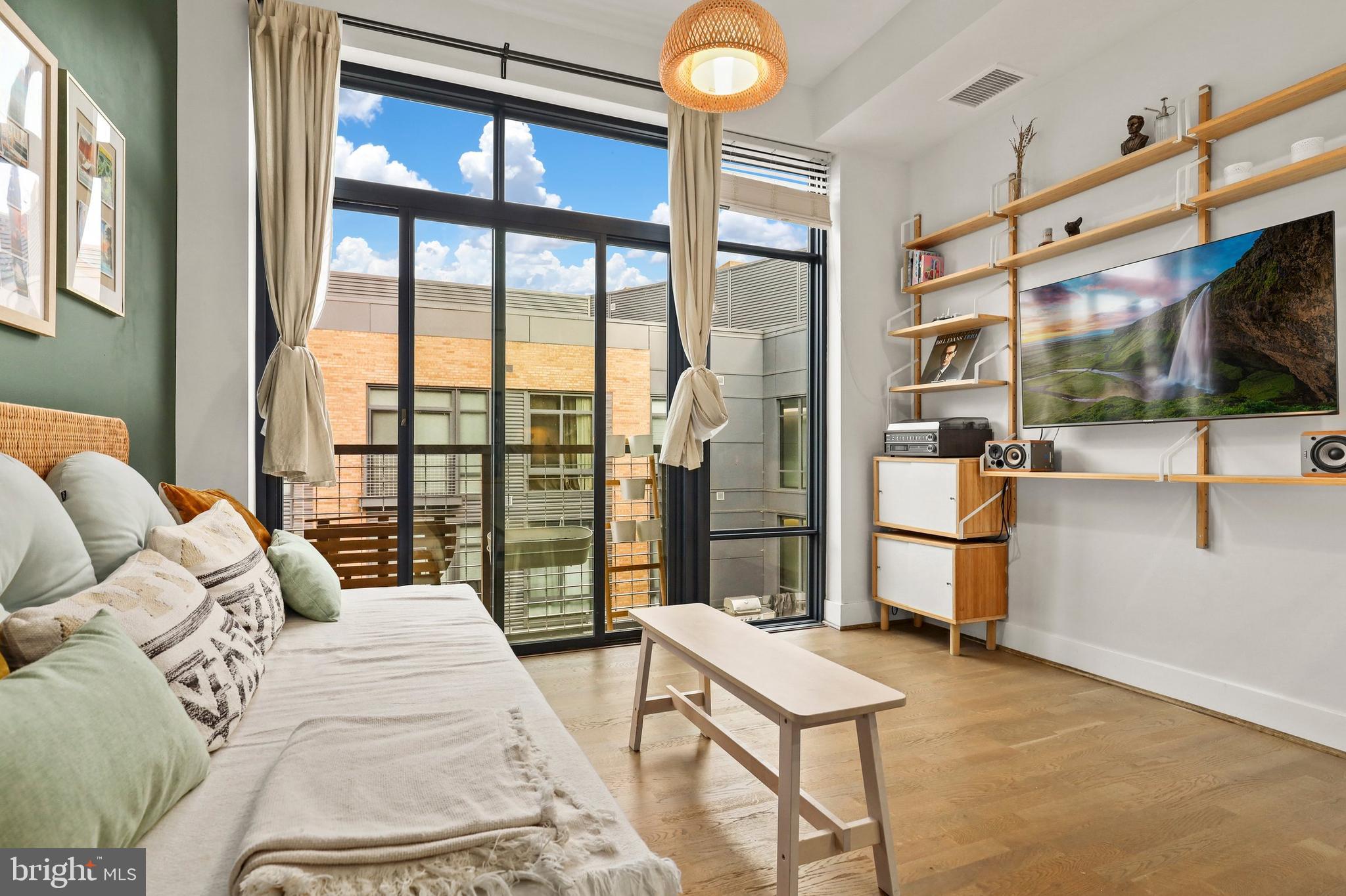 525 Water Street Southwest, Unit 407 Washington, DC 20024 - Photo 3 of 44