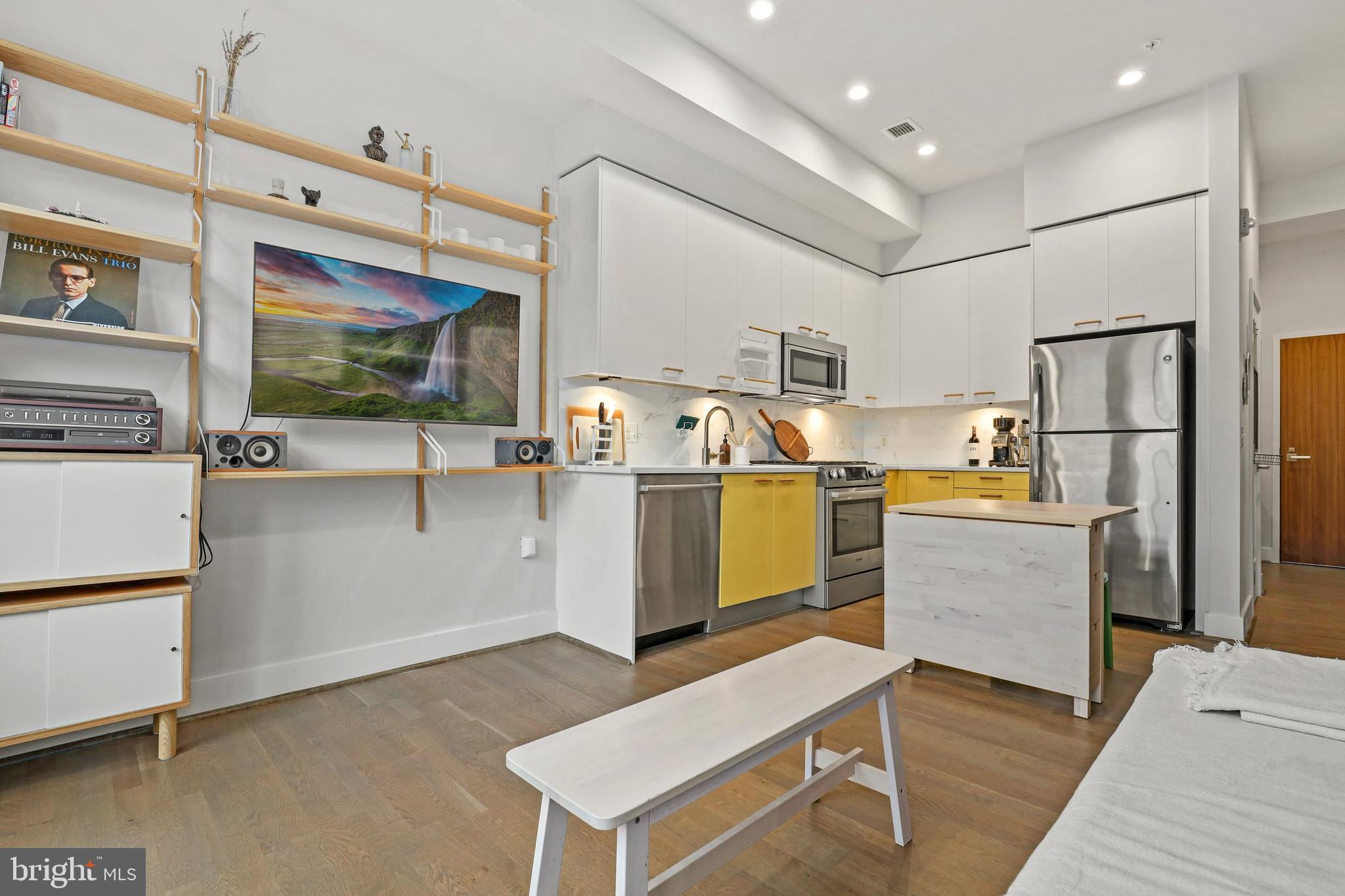 525 Water Street Southwest, Unit 407 Washington, DC 20024 - Photo 7 of 44