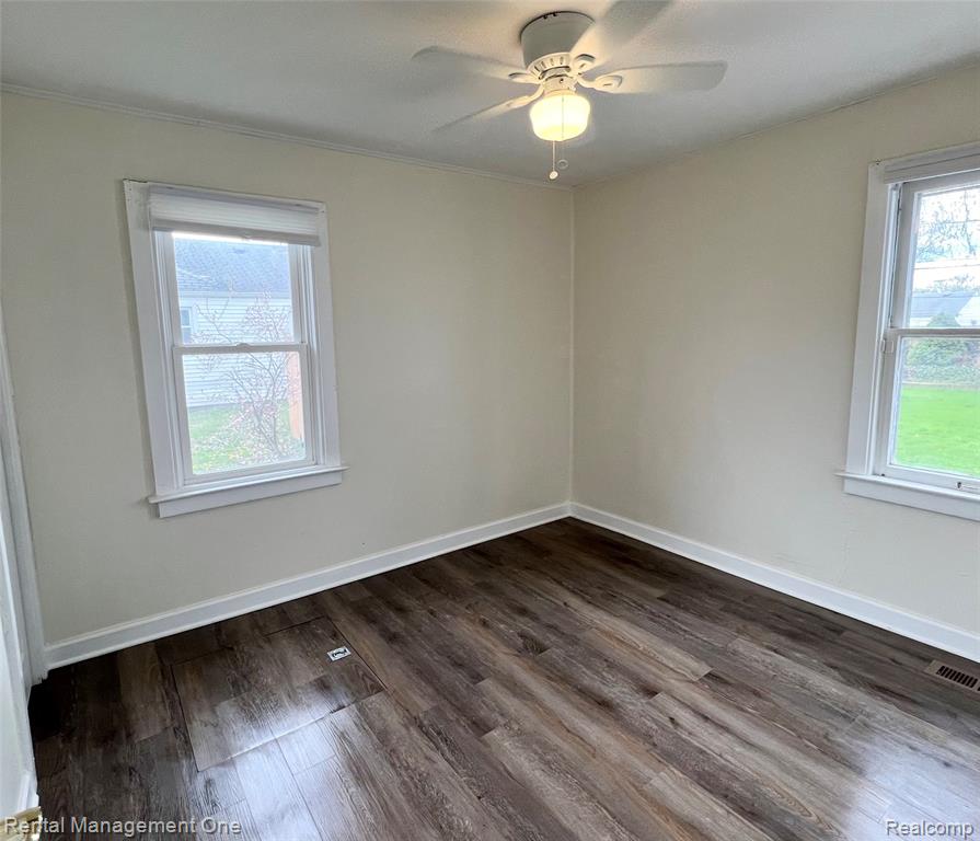 7531 Inkster Road Westland, MI 48185 - Photo 9 of 18