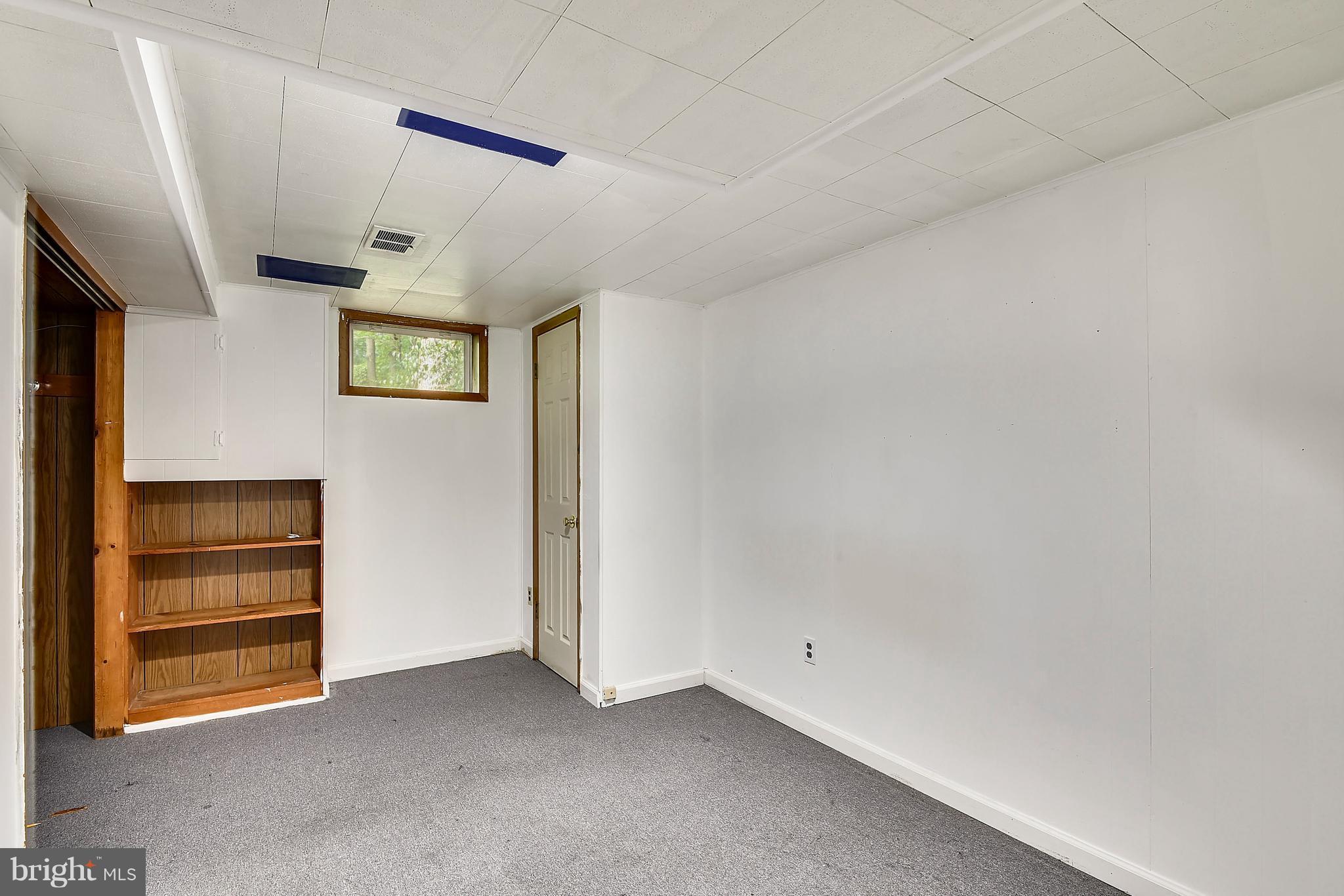 12030 Middlebrook Road Germantown, MD 20874 - Photo 15 of 20 Den