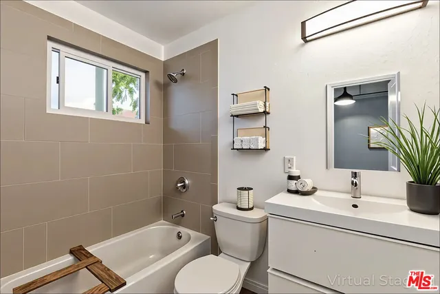 $500,000 | 2020 West 23rd Street, Unit 18, Long Beach, CA 90810