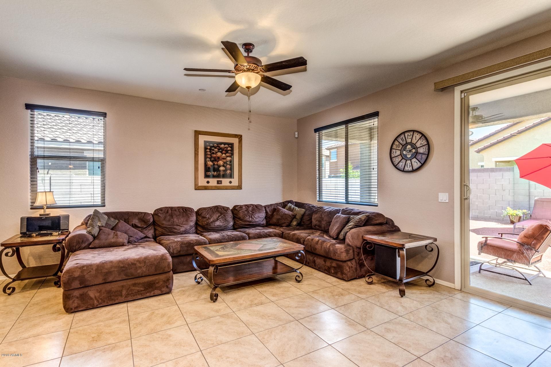 21263 West Berkeley Road Buckeye, AZ 85396 - Photo 8 of 44 Berkeley (14)