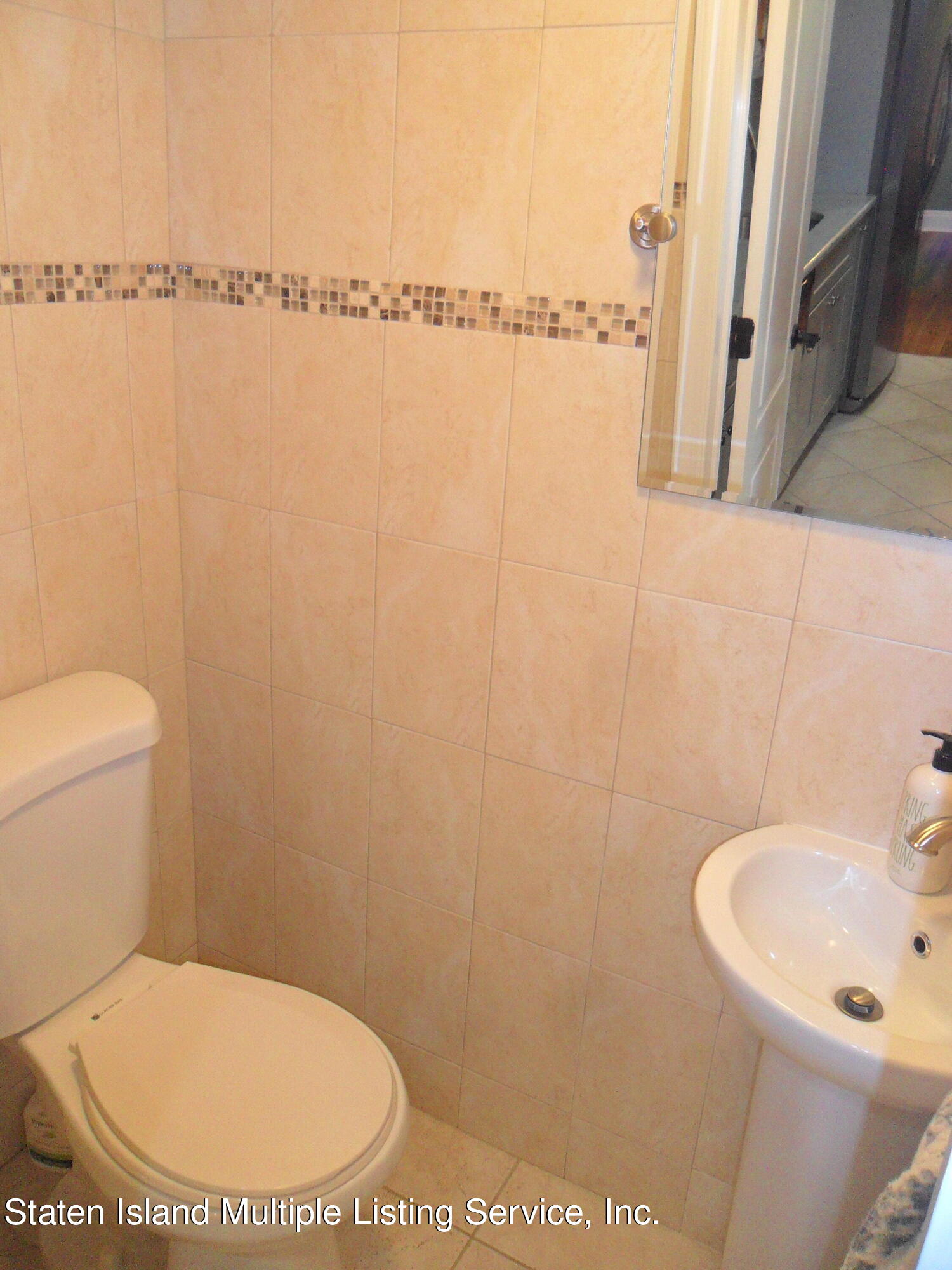 465 Willow Road East, Unit 2 Staten Island, NY 10314 - Photo 20 of 54 SAM_3224