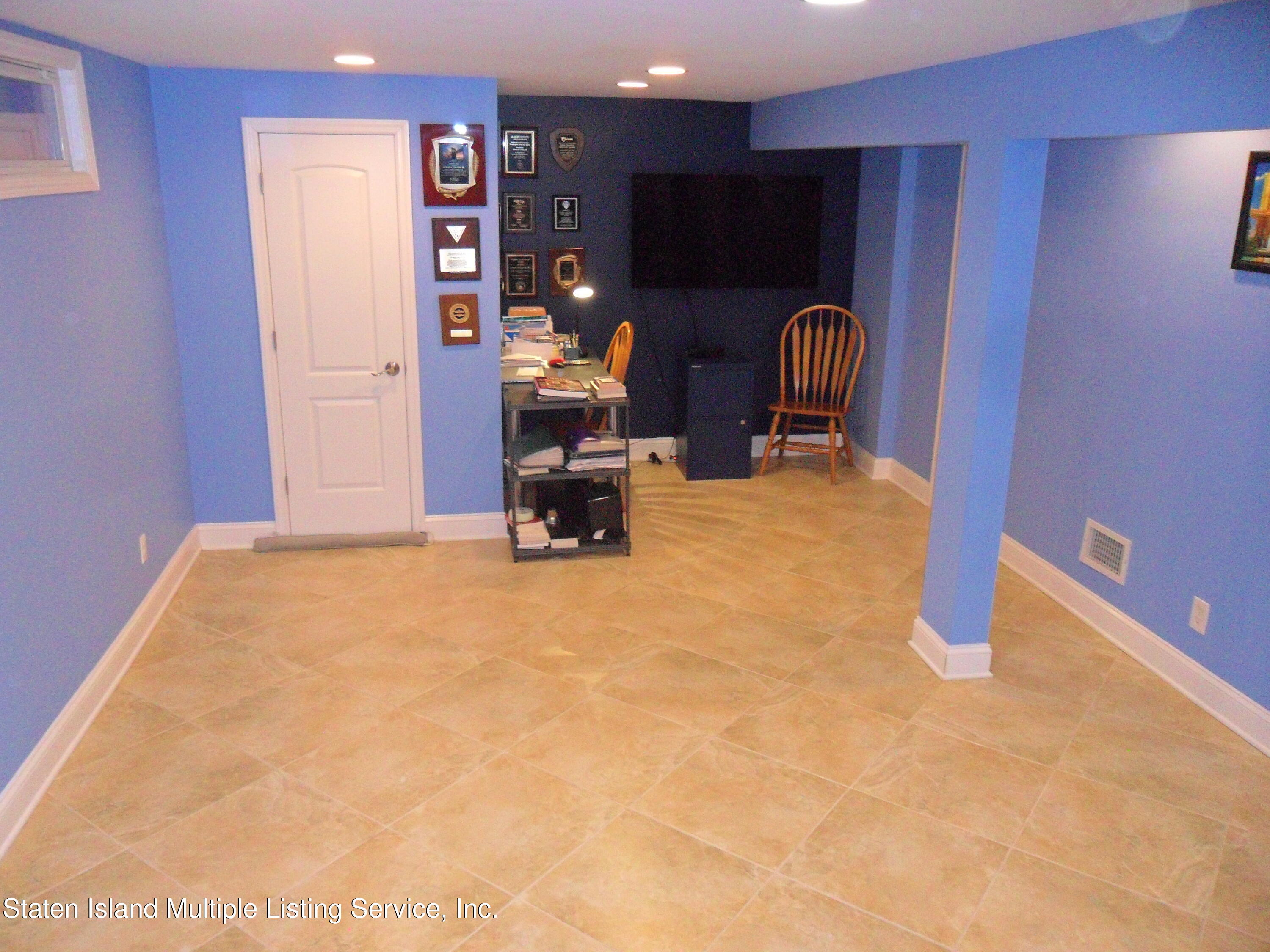 465 Willow Road East, Unit 2 Staten Island, NY 10314 - Photo 38 of 54 SAM_3257