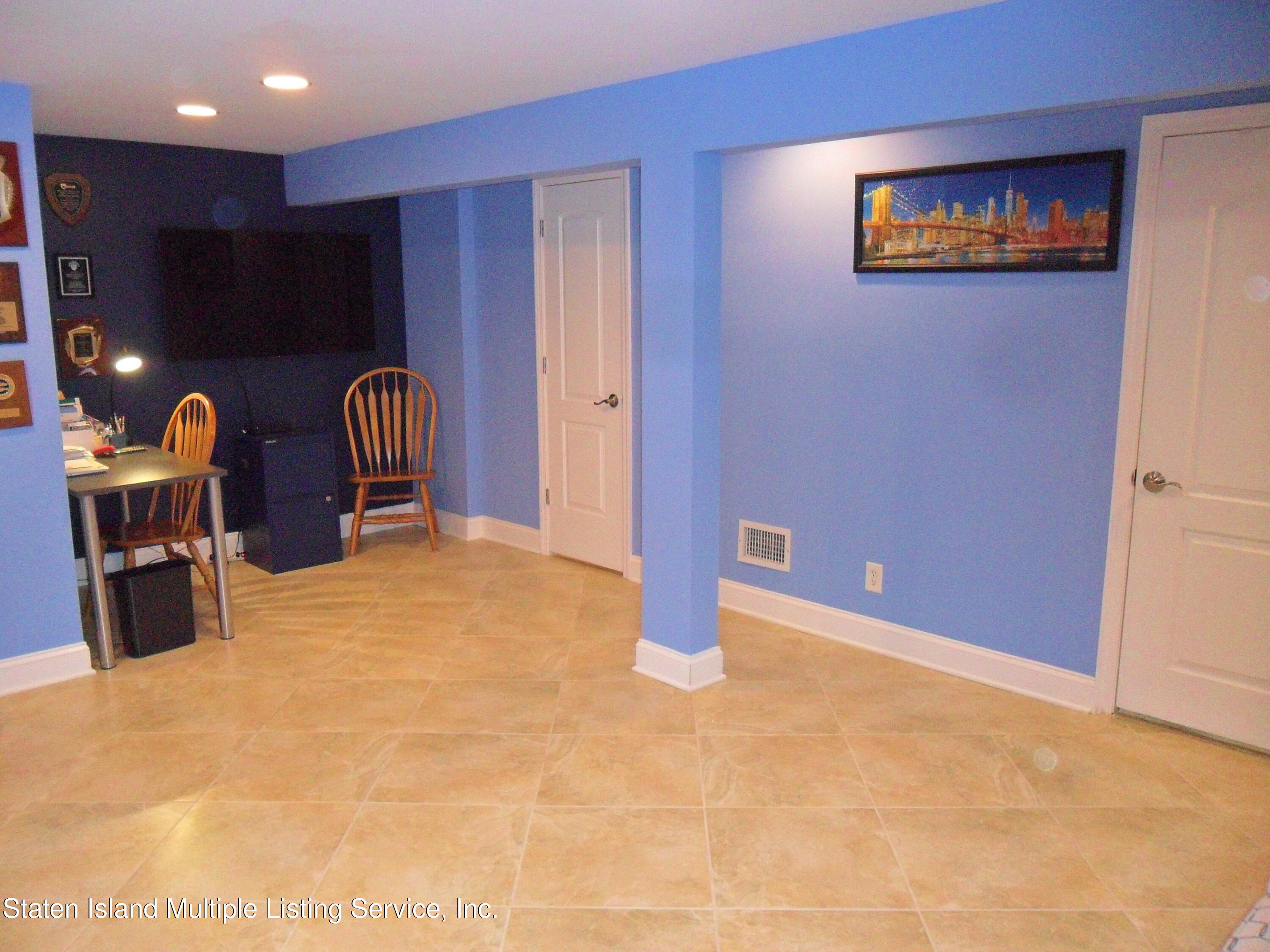 465 Willow Road East, Unit 2 Staten Island, NY 10314 - Photo 39 of 54 SAM_3255