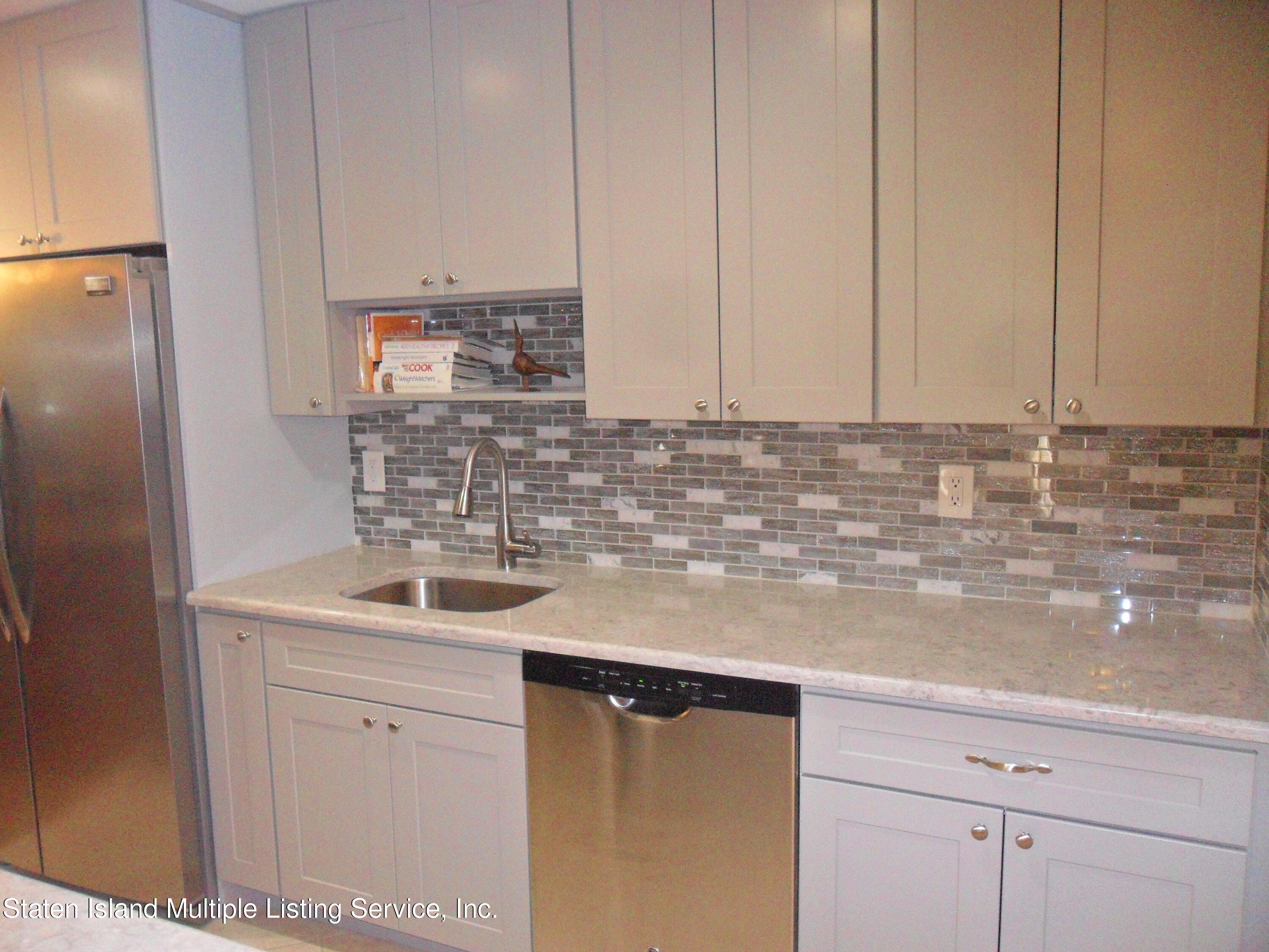 465 Willow Road East, Unit 2 Staten Island, NY 10314 - Photo 4 of 54 SAM_3213