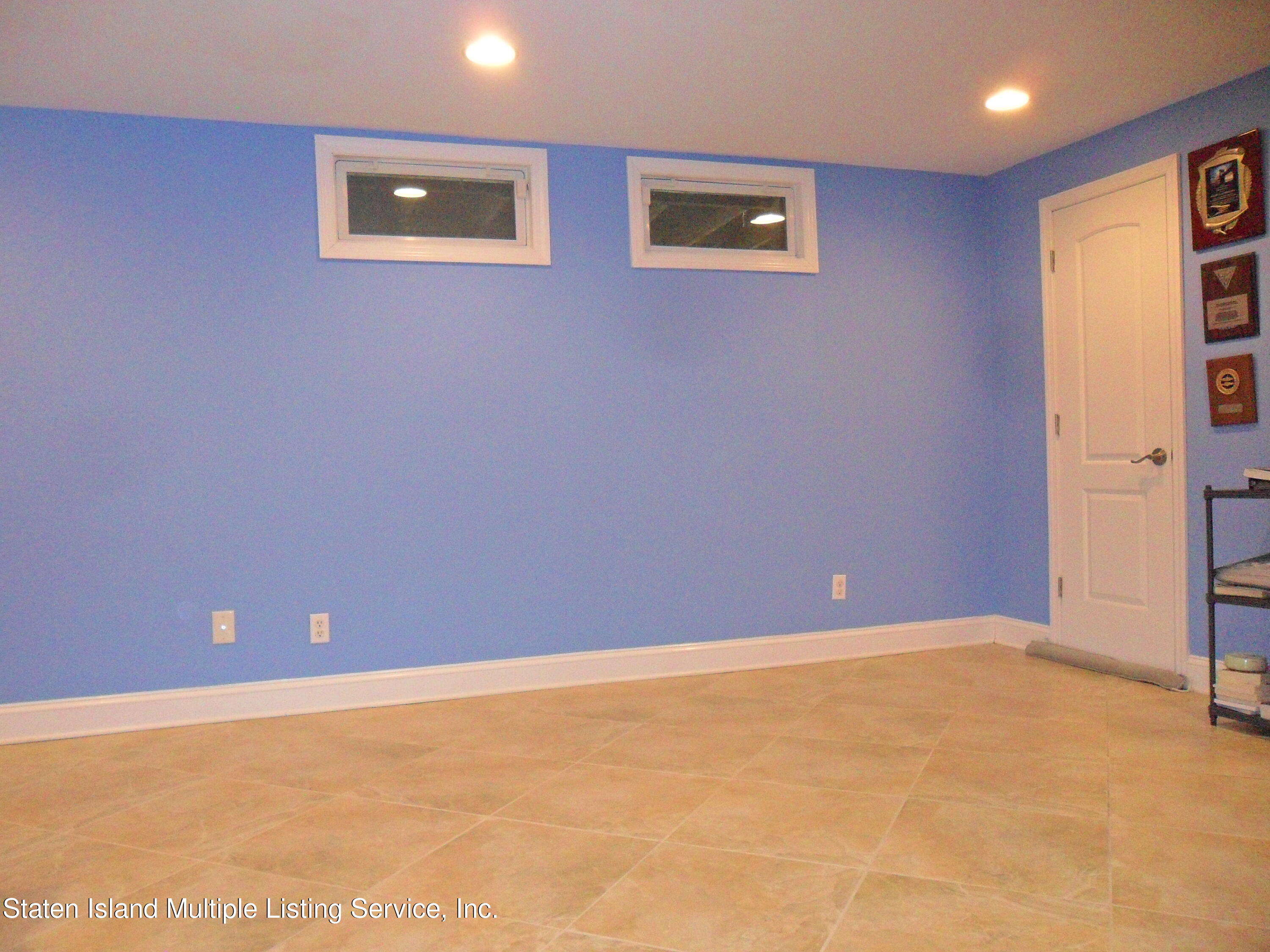 465 Willow Road East, Unit 2 Staten Island, NY 10314 - Photo 41 of 54 SAM_3258