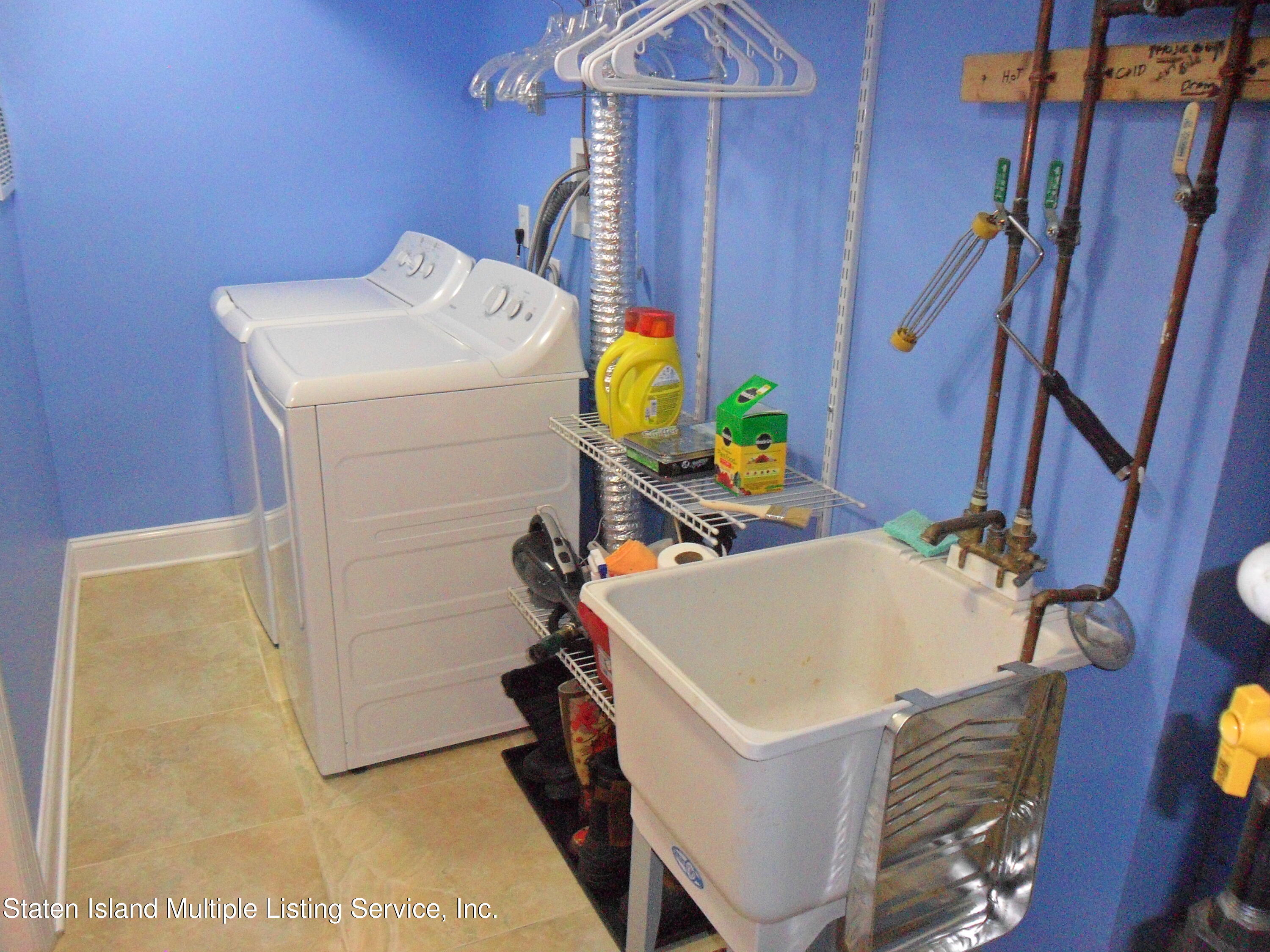 465 Willow Road East, Unit 2 Staten Island, NY 10314 - Photo 45 of 54 SAM_3262