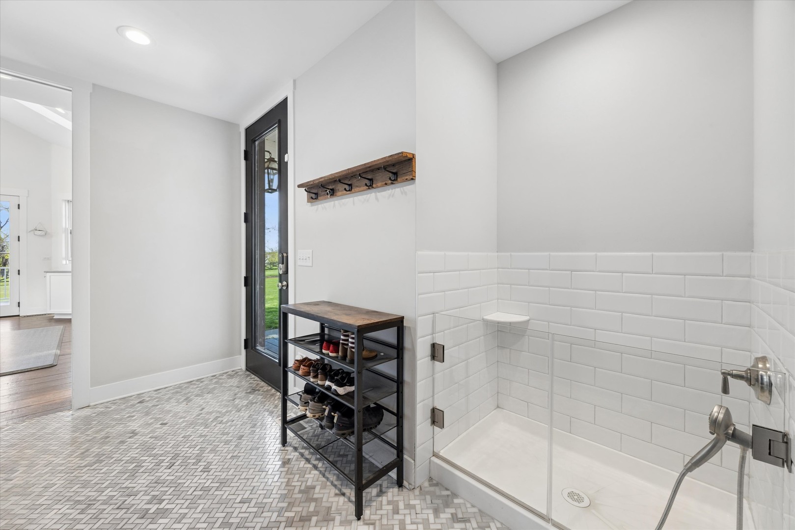 16W185 89th Street Burr Ridge, IL 60527 - Photo 15 of 44 a bathroom with a shower