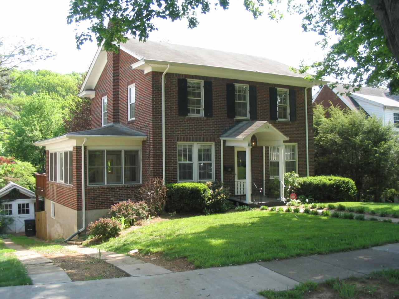 1524 Terrace Road Southwest Roanoke, VA 24015 - Photo 1 of 21 Front